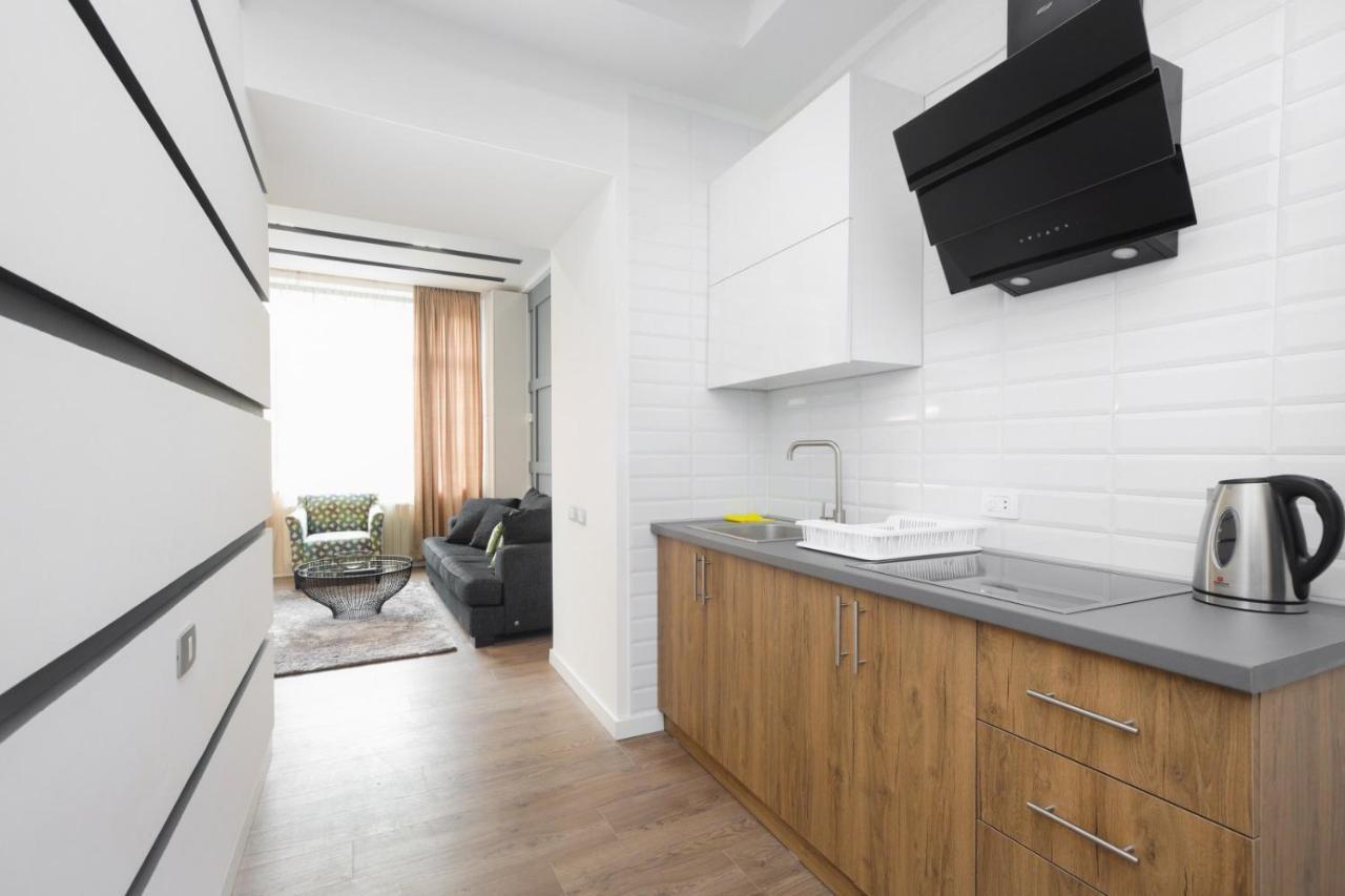 Stay Inn-Apartments On Abovyan 32 예레반 외부 사진