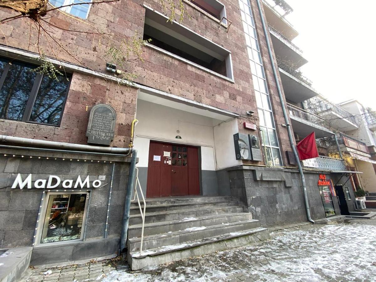 Stay Inn-Apartments On Abovyan 32 예레반 외부 사진