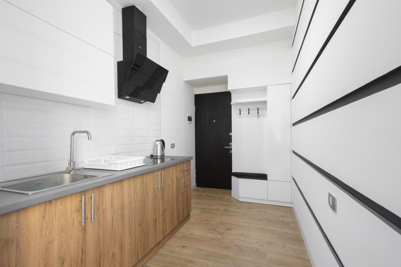 Stay Inn-Apartments On Abovyan 32 예레반 외부 사진
