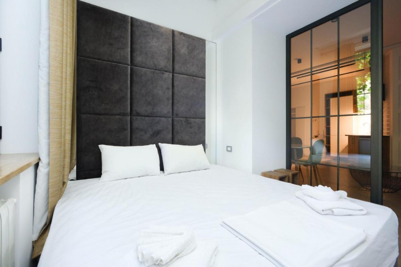 Stay Inn-Apartments On Abovyan 32 예레반 외부 사진